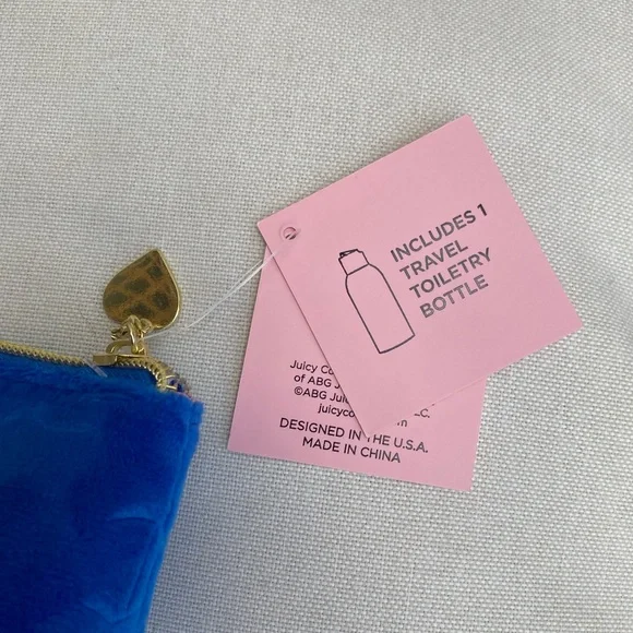 NWT Juicy Couture Velvet Cosmetic Bag - Picture 2 of 2